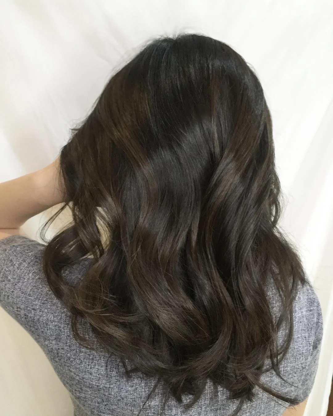 Kenapa Rambut Menjadi Sangat Berminyak? Penyebab Mengejutkan yang Mungkin Tidak Kamu Ketahui