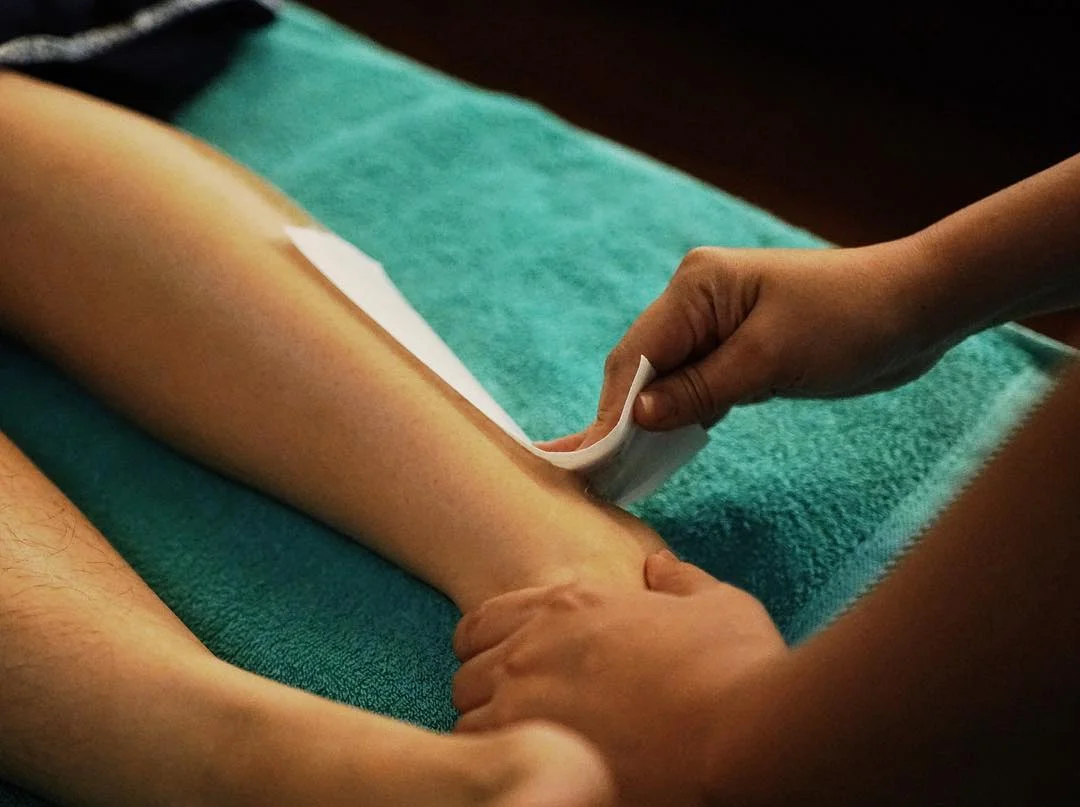 5 Kelebihan Waxing Dibanding Mencukur yang Harus Kamu Ketahui