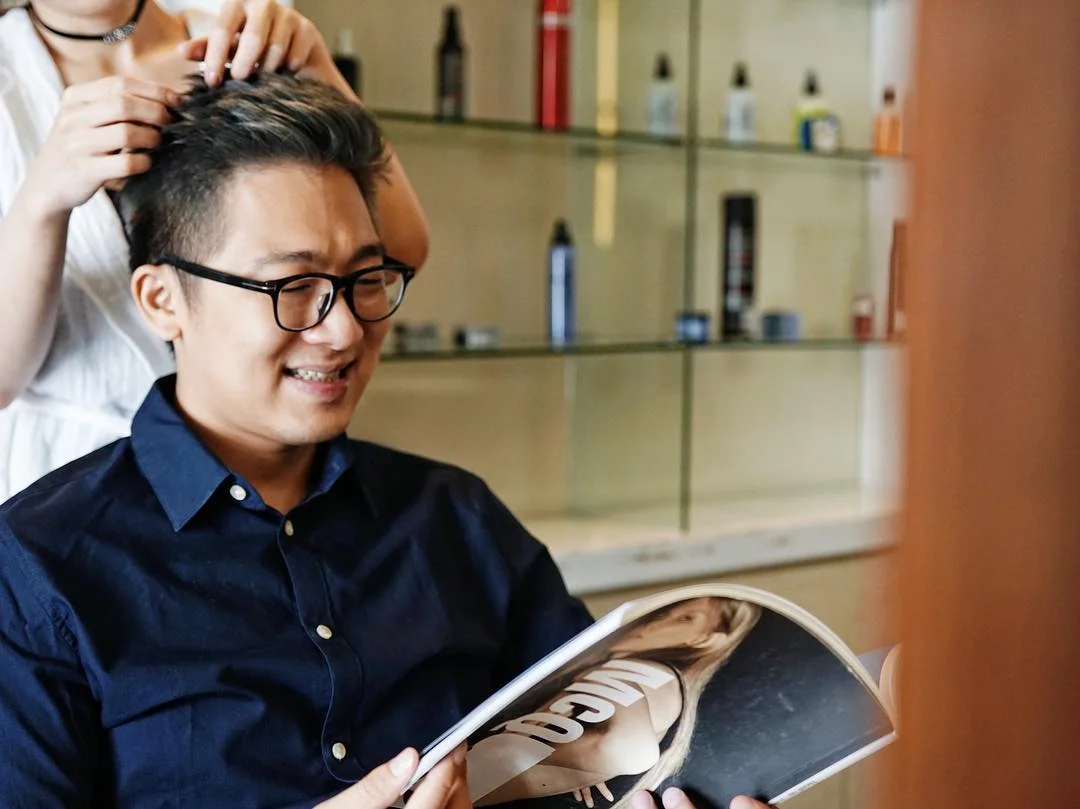 Inspirasi Warna Rambut Pria yang Bisa Membuat Penampilan mu Semakin Memukau